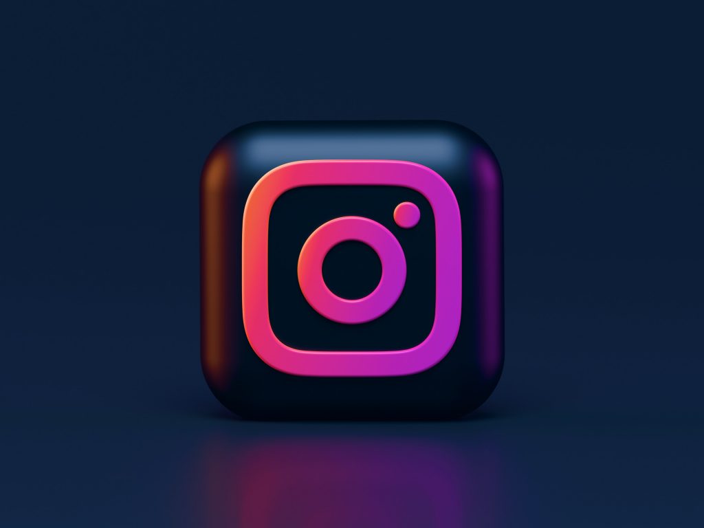 Instagram Dark Mode 3D icon concept. Write me: alexanderbemore@gmail.com, if you need 3D visuals for your products.